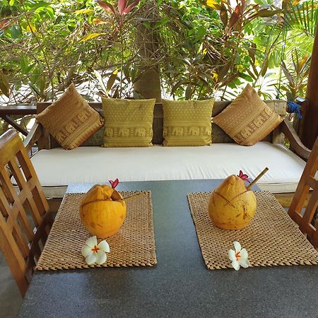 Waiara Village Guesthouse Maumere Exteriör bild